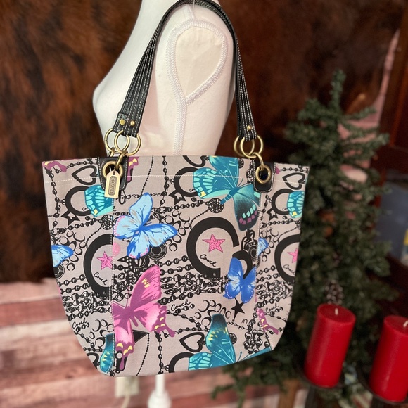 COACH Carly Butterfly Bag #NO-004U-1202 - Picture 1 of 13